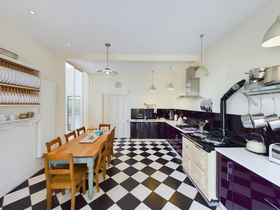 הוילה אילפרקומב The Old Vicarage מראה חיצוני תמונה