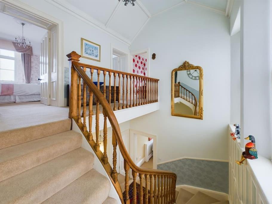הוילה אילפרקומב The Old Vicarage מראה חיצוני תמונה